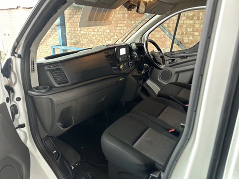 Ford Transit Custom 320 LEADER DCIV ECOBLUE 11