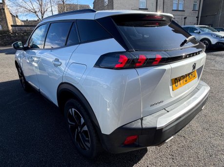 Peugeot 2008 PURETECH S/S ALLURE PREMIUM 6