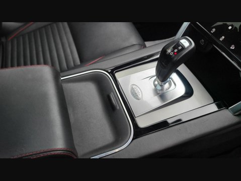 Land Rover Discovery Sport R-DYNAMIC HSE 10