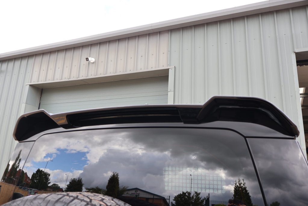 Land Rover Defender 90 2026 Brand NEW  HARD TOP STYLED BY SEEKER AIR SUSPENSION AND JUMP SEAT  30