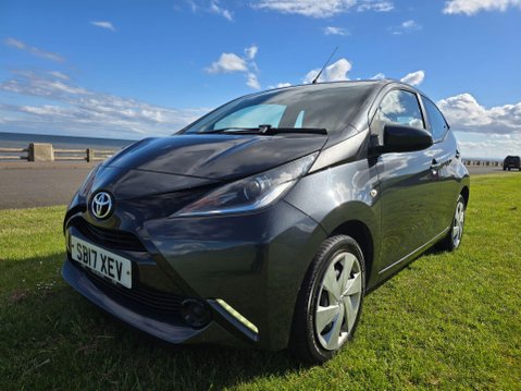 Toyota Aygo 1.0 VVT-i x-play Euro 6 5dr 4