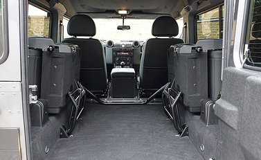 Land Rover Defender 90 XS T40 8