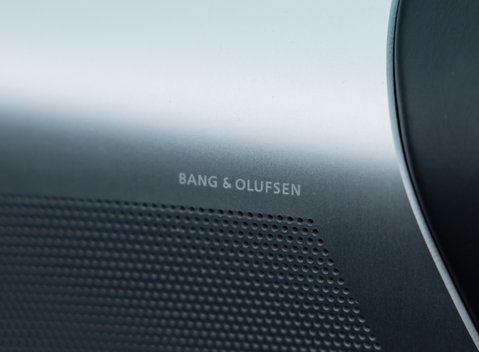 Aston Martin DBS V12 26