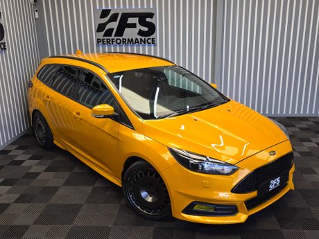 Ford Focus 2.0T EcoBoost ST-3 Estate 5dr Petrol Manual Euro 6 (s/s) (250 ps) 36