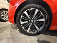 Peugeot 208 1.2 PureTech Allure Premium Euro 6 5dr 20