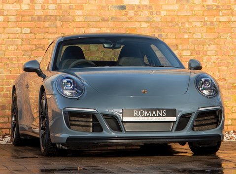 Porsche 911 (991.2) Carrera 4 GTS 1