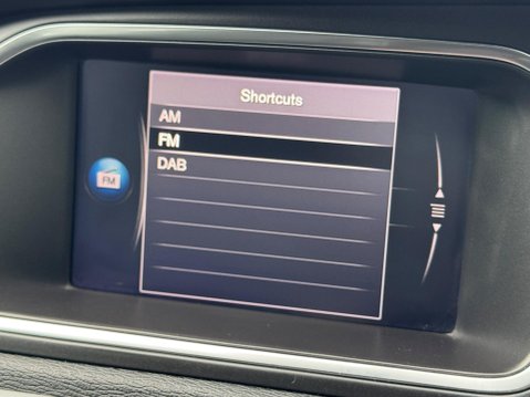 Volvo V40 1.5 T2 R-Design Edition Auto Euro 6 (s/s) 5dr 16