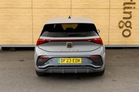 Cupra Born V2 7