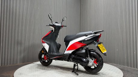 Ajs Firefox 2026 ONLY 269 MILES 1 OWNER MOT 2029 IDEAL LEARNER SCOOTER 125CC 10
