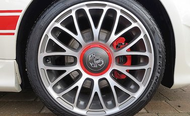 Abarth 595 50th Anniversary 8