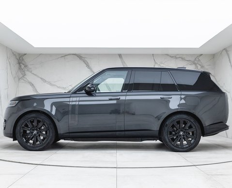 Land Rover Range Rover P440e HSE 