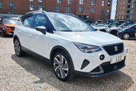 SEAT Arona ECOTSI FR SPORT.. STUNNING EXAMPLE.. 1 PREVIOUS OWNER 4