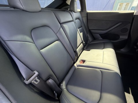 Tesla Model Y (Dual Motor) Long Range SUV 5dr Electric Auto 4WDE (384 bhp) 26