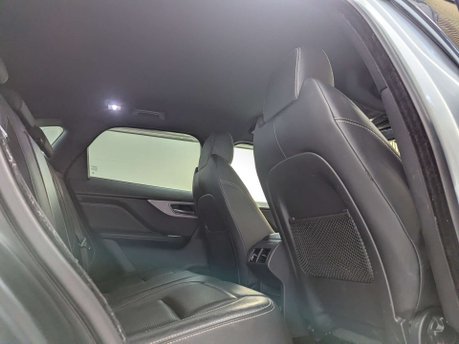 Jaguar F-Pace 2.0 F-Pace R-Sport AWD D 4WD 5dr 43