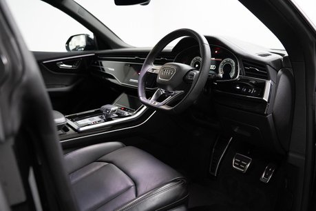 Audi Q8 3.0 TFSI V6 55 Black Edition SUV 5dr Petrol Tiptronic quattro Euro 6 (s/s) 5