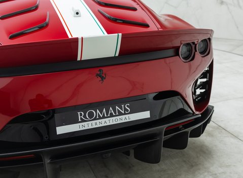 Ferrari 812 Competizione 31