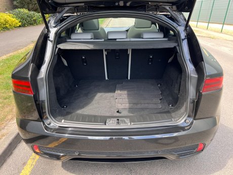 Jaguar E-Pace 2.0 D204 MHEV R-Dynamic Black Auto AWD Euro 6 (s/s) 5dr 39