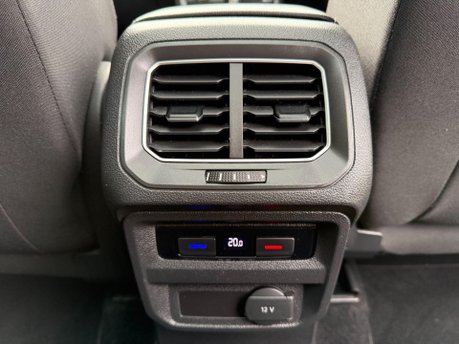 Volkswagen Tiguan 2.0 TDI BlueMotion Tech SEL DSG 4Motion Euro 6 (s/s) 5dr 27