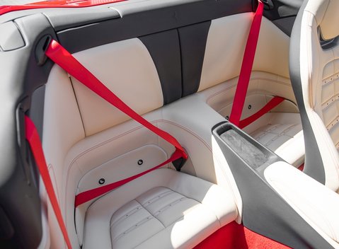 Ferrari Portofino 15