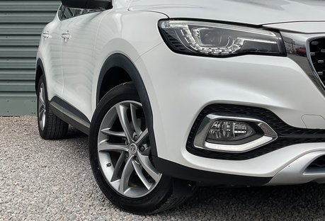 MG HS 1.5 T-GDI EXCLUSIVE