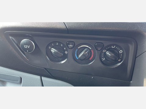 Ford Transit Custom 2.2 TDCi 290 Panel Van 5dr Diesel Manual L1 H2 (186 g/km, 123 bhp) 31