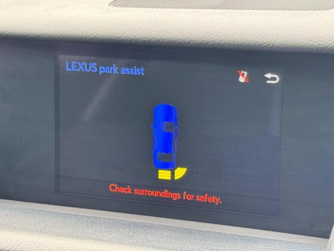 Lexus Is 2.5 300h Executive Edition E-CVT Euro 6 (s/s) 4dr 16