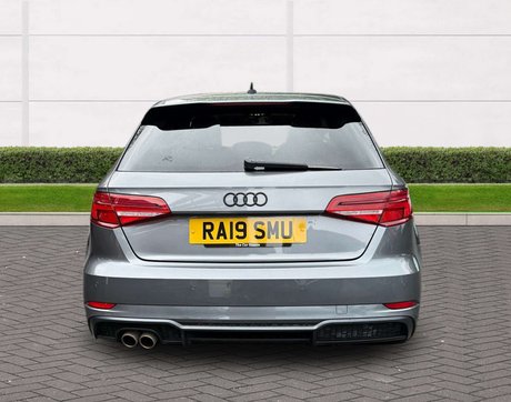 Audi A3 1.5 A3 Sportback 35 TFSI Black Edition 5dr 4