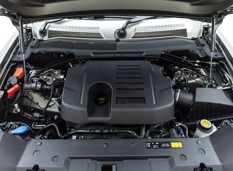 Land Rover Defender 110 XS Edition P400 29