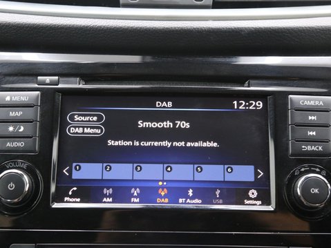 Nissan Qashqai 1.3 DIG-T N-Connecta Euro 6 (s/s) 5dr 16