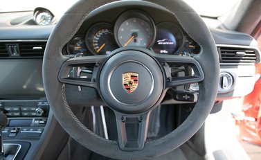 Porsche 911 (991) GT2 RS 15