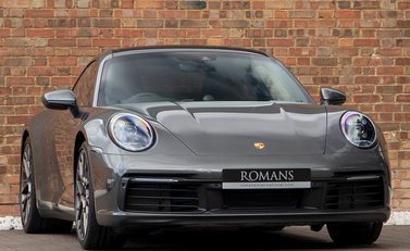 Porsche 911 Carrera 4S (992) 1