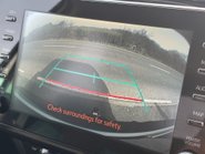 Toyota Hilux Invincible 4WD D-4D Double Cab Pickup 18