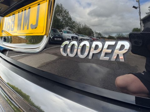 Mini Hatch COOPER 24