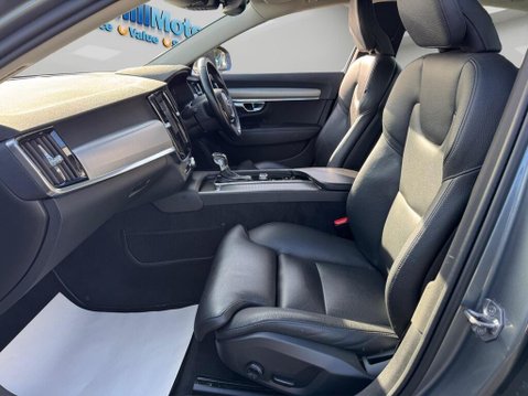 Volvo S90 2.0 T4 Momentum Plus Auto Euro 6 (s/s) 4dr 45