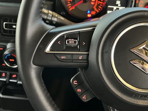 Suzuki Jimny 1.5 SZ5 ALLGRIP 3dr 18