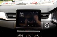 Renault Captur TECHNO E-TECH 23