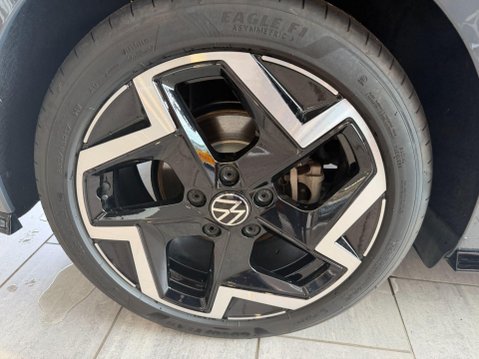 Volkswagen Golf 1.5 eTSI MHEV R-Line DSG Euro 6 (s/s) 5dr 6