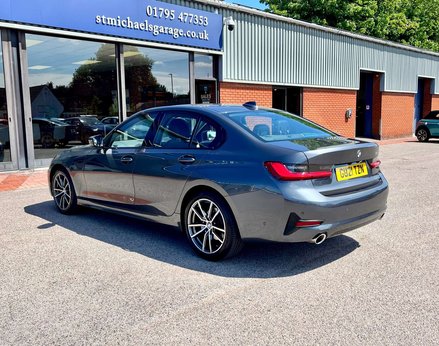 BMW 3 Series 2.0 320i Sport Auto 4dr 9