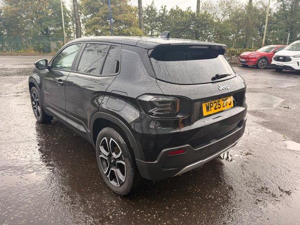 Jeep Avenger SUMMIT 5