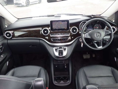 Mercedes-Benz V Class 2.2 V220d MPV 5dr Diesel G-Tronic+ Euro 6 (s/s) 8 Seat LWB (163 ps) 4