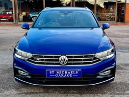Volkswagen Passat 1.5 Passat R-Line TSi Evo 5dr 5