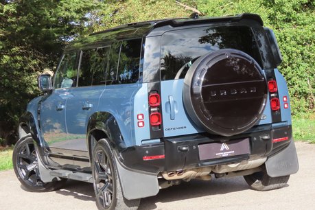 Land Rover Defender 3.0 D300 MHEV X-Dynamic HSE SUV 5dr Diesel Auto 4WD Euro 6 (s/s) (300 ps) 6