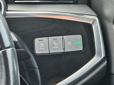 Audi Q3 1.5 Q3 Sport 35 TFSI Semi-Auto 5dr 40