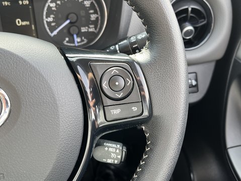 Toyota Yaris 1.5 Hybrid Icon Tech 5dr CVT 24