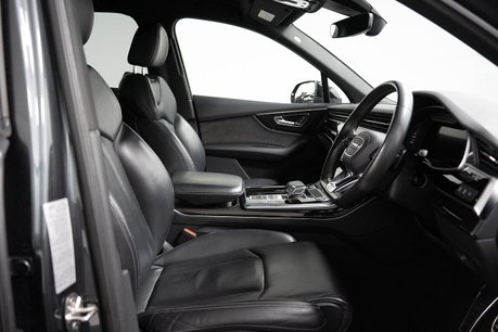 Audi Q7 3.0 TFSI V6 55 Black Edition SUV 5dr Petrol Tiptronic quattro Euro 6 (s/s) 3