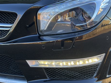 Mercedes-Benz SL Series SL63 AMG 19