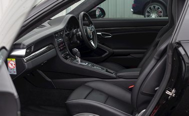 Porsche 911 (991.2) Turbo S 16