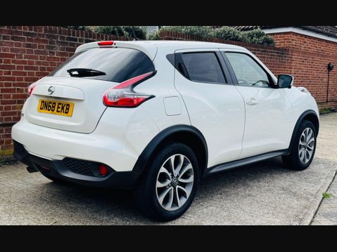 Nissan Juke 1.6 Tekna SUV 5dr Petrol XTRON Euro 6 (117 ps) 4