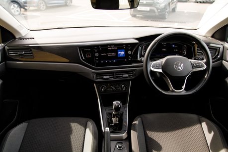 Volkswagen Polo LIFE TSI