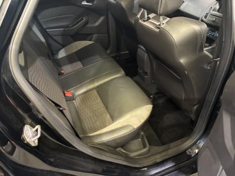 Ford Focus 2.0T EcoBoost ST-2 Euro 6 (s/s) 5dr 30